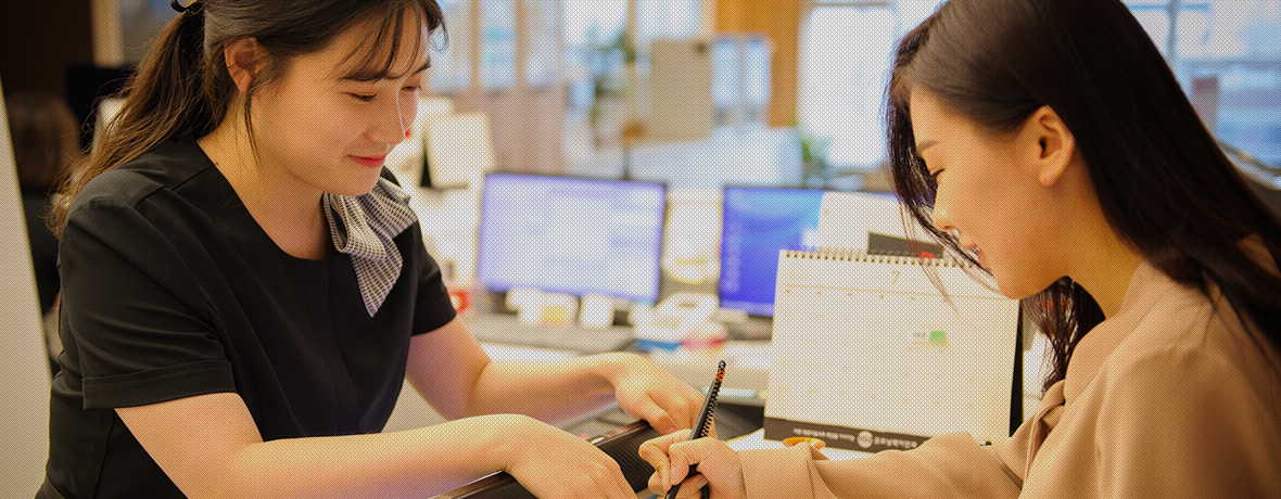 본원의 진료시스템은 사전 예약제로 운영되고 있습니다 : 전화, 인터넷을 통해 예약하신 후 방문하시면 대기시간을 줄이실 수 있습니다.